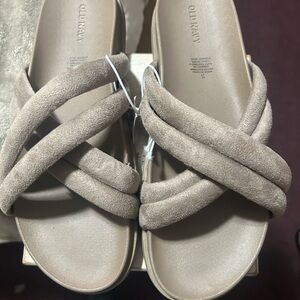 Old Navy Women's Tan Sandals
